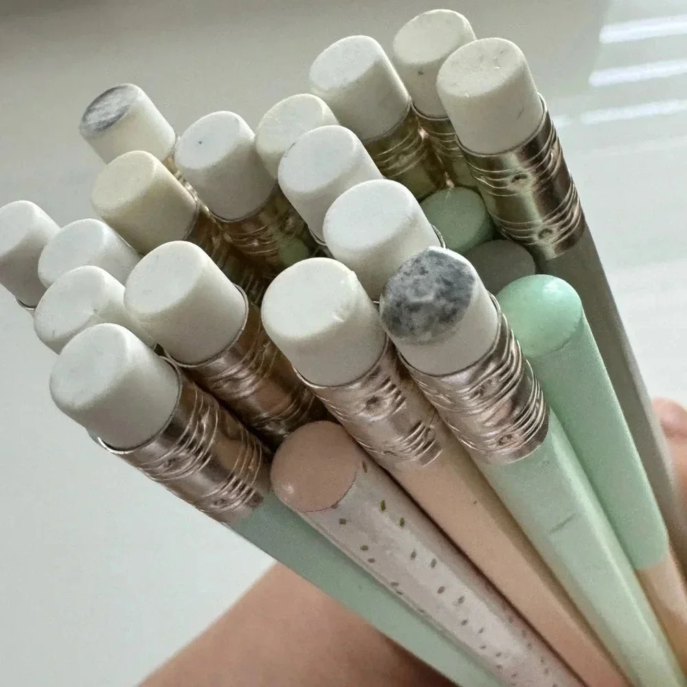 28 Pencils - Picture 4 of 9
